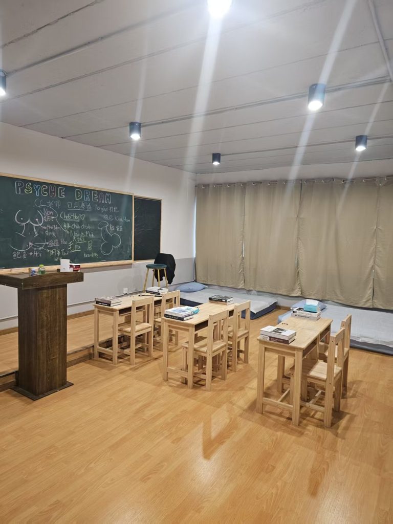 泰国曼谷男士剧本杀PSYCHE DREAM SPA