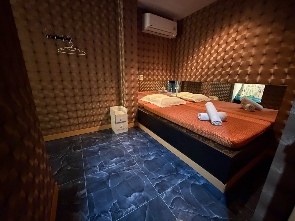 泰国曼谷日式按摩店BOSS Nuru massage 20 4 S 17129489
