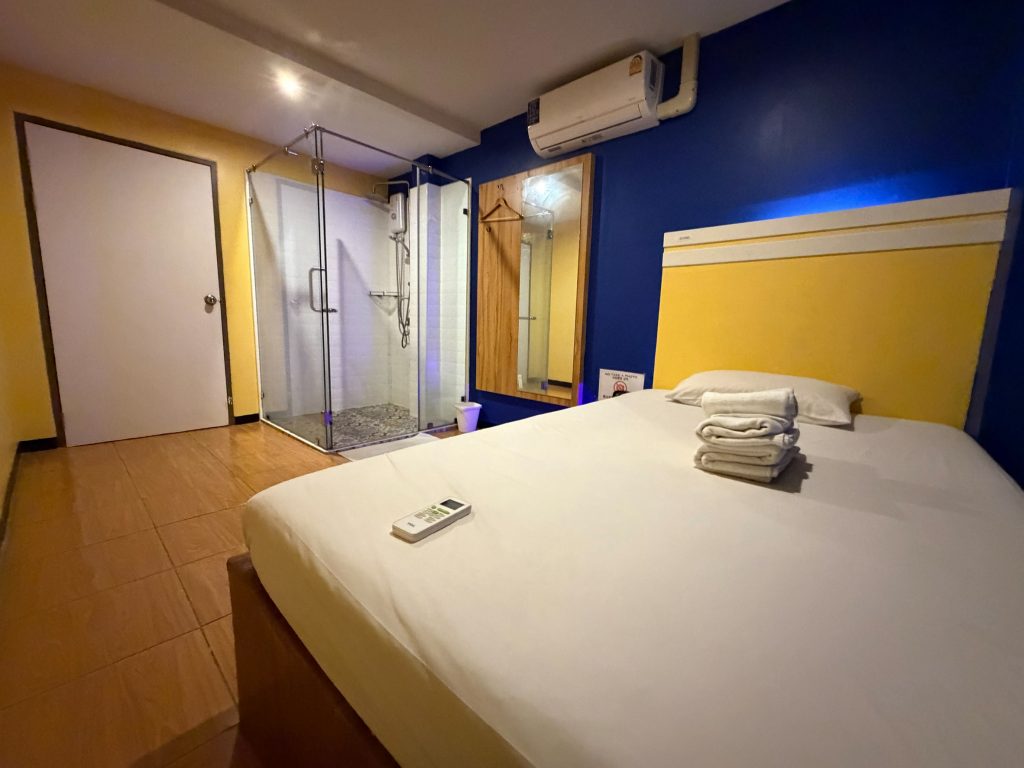 泰国曼谷日式按摩店Barbie18 Nuru massage 3 S 17776666